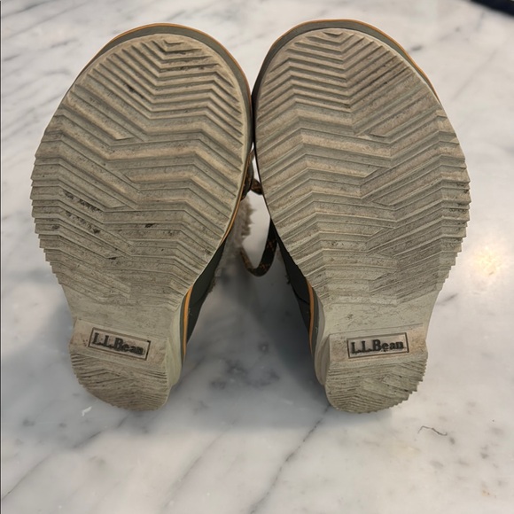 L.L. Bean Olive and Tan Boots with Shearling Liner - Picture 6 of 6